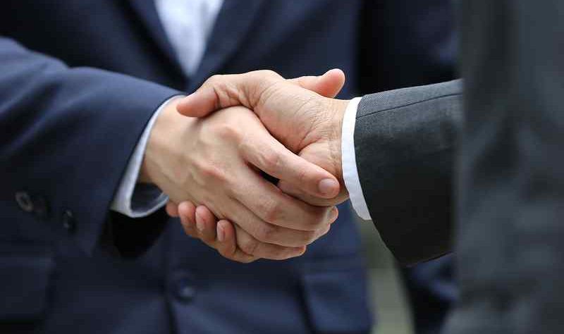 We establish local and international training partnerships. Professional accreditation programs are offered. Specialized certificates are provided for various disciplines. Our partnerships expand knowledge and opportunities globally.